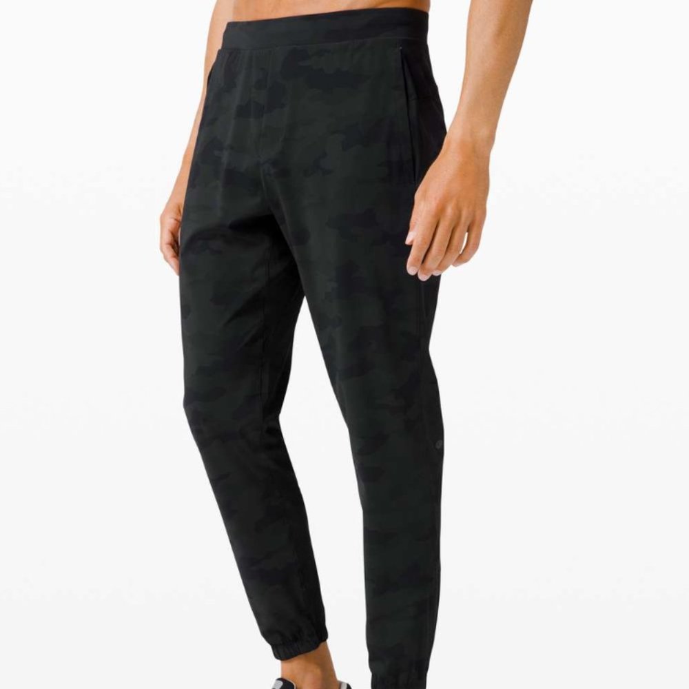 Lululemon Men's Surge Jogger 29" - Small